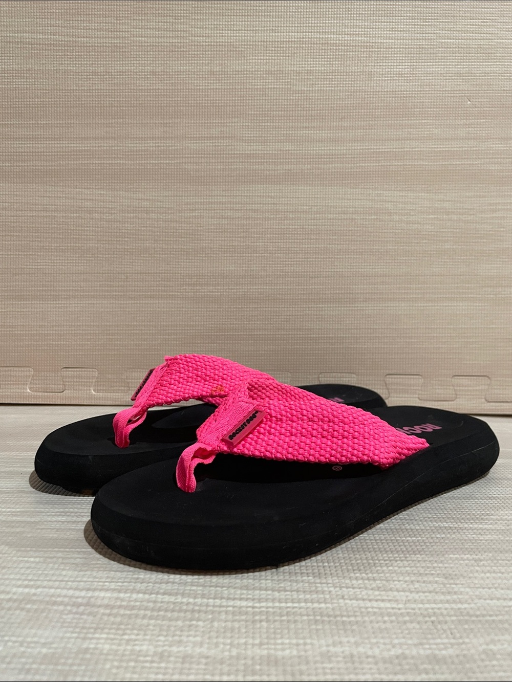 Women’s Rocket Dog Thongs
